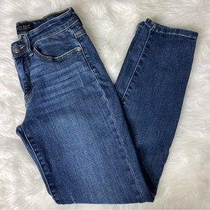 Judy Blue Sim Tapered Mid Rise Denim Jeans Size 3 / 26